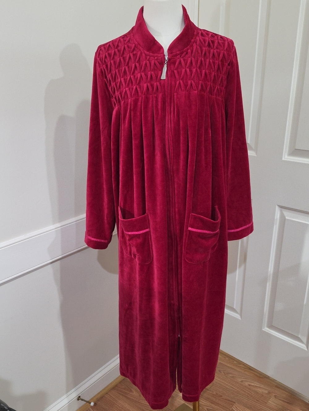Appleseed's Smocked Velour Zip Front Duster Housecoat Robe - Cranberry Red - PXL